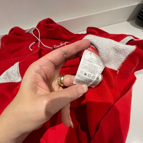 Nike Ohio State Buckeys red hoodie with “O” logo on back pockets Unisex Large - Picture 6 of 8